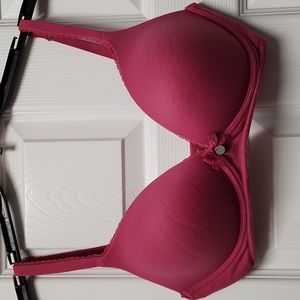 Victoria's Secret Wireless Bra 34D Pink